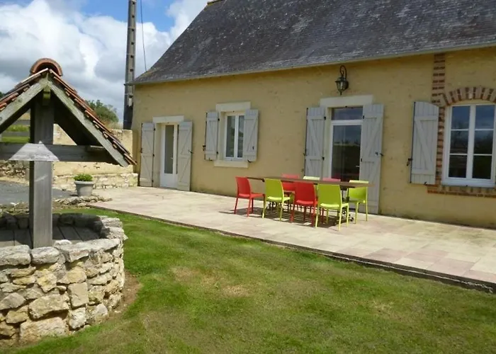 8 Pers. Avec Jardin Et Terrasses, 4 Chambres, Proche Le Mans Et Sable, Ideal Pour Familles - Fr-1-410-192