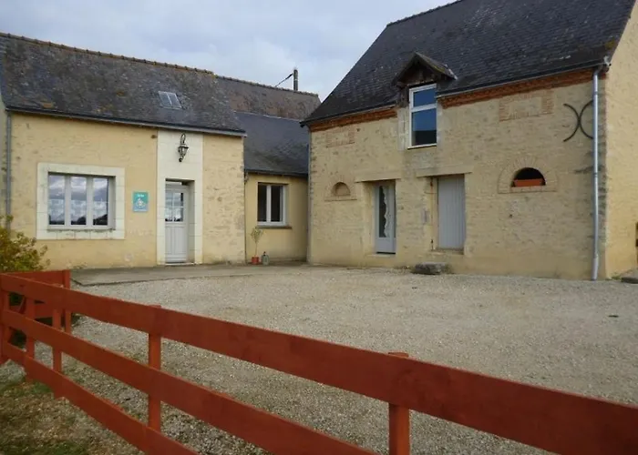 8 Pers. Avec Jardin Et Terrasses, 4 Chambres, Proche Le Mans Et Sable, Ideal Pour Familles - Fr-1-410-192 *