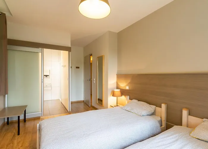 8 Pers. Avec Jardin Et Terrasses, 4 Chambres, Proche Le Mans Et Sable, Ideal Pour Familles - Fr-1-410-192 Saint-Christophe-en-Champagne